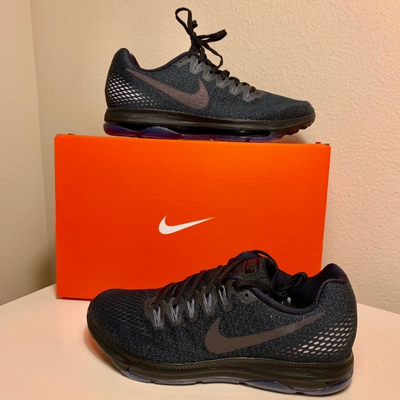Nike Shoes - NEW Women’s Nike Zoom All Out Low in 8.5
